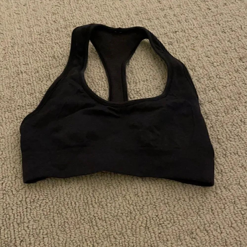 Lululemon 4 Grey Bra 